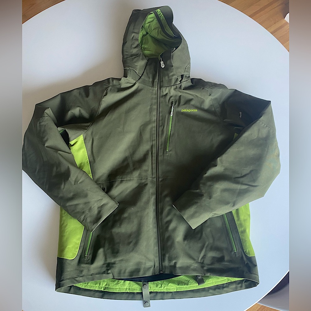 Men's Patagonia Ski/Snowboard Jacket | Size L